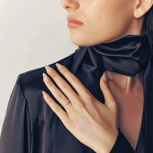 V-Radiance Moissanite Curved Ring