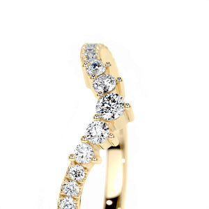 V-Radiance Moissanite Curved Ring