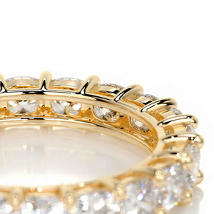 Eternal Star | Moissanite Eternity Ring