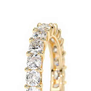 Eternal Star | Moissanite Eternity Ring